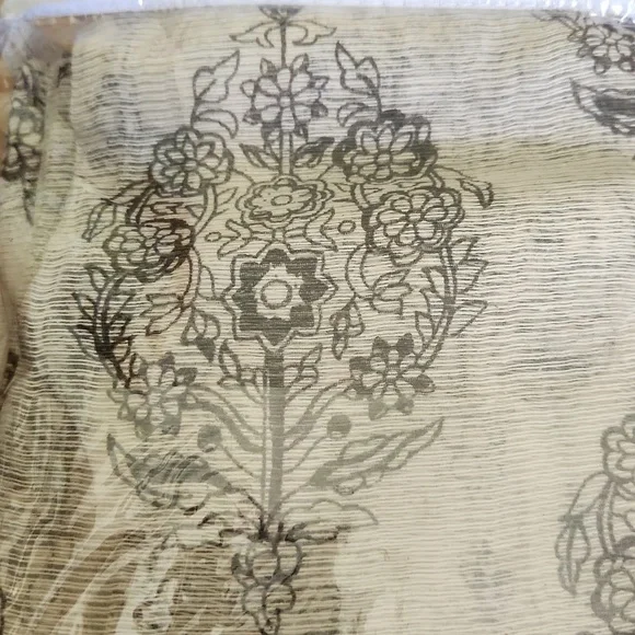 Pottery Barn Paisley Printed sheer curtain - Picture 2 of 3